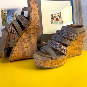 Maurice’s Brand Women’s Platform Sandals in New Condition Size 9